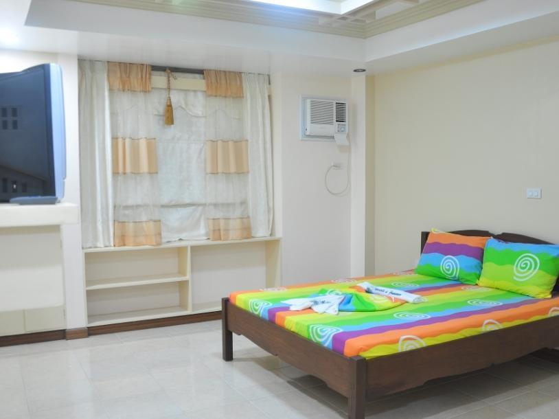 Apartelle De Francesca Puerto Galera Exterior photo