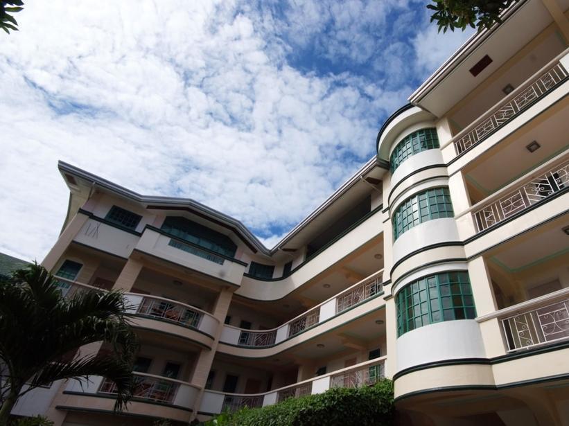 Apartelle De Francesca Puerto Galera Exterior photo