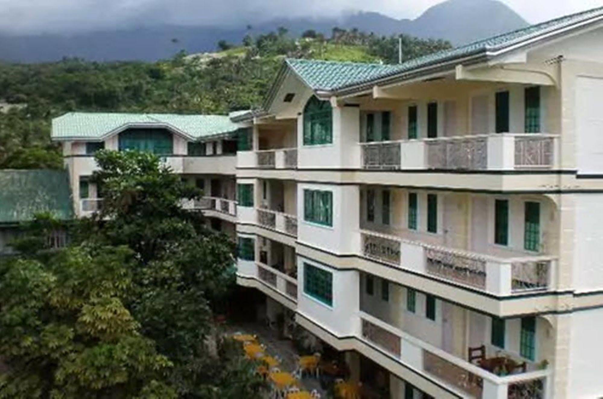 Apartelle De Francesca Puerto Galera Exterior photo